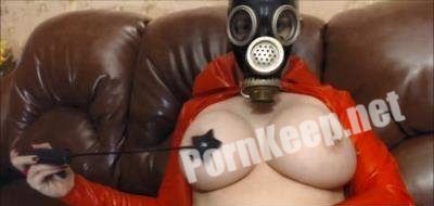 [ManyVids] Princess18 (Strip with rubber dress and gas mask / 2017) (HD 720p, 332 MB)