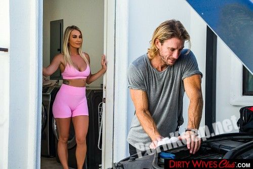 [DirtyWivesClub, NaughtyAmerica] Andi Avalon - Blonde hotwife Andi Avalon pays her mechanic with pussy (05.09.2024) (SD 360p, 293 MB)