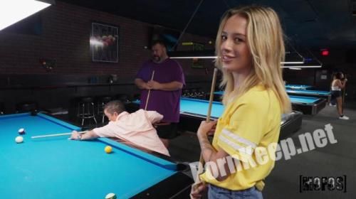 [Mofos] Ashlyn Angel, Peter Green - The Pool Hall (FullHD 1080p, 4.79 GB)