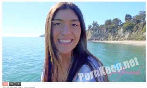 Aubry Babcock - Paradise Cove 1/2 (1636 Scene #1) (UltraHD 4K 2160p, 3.35 GB)